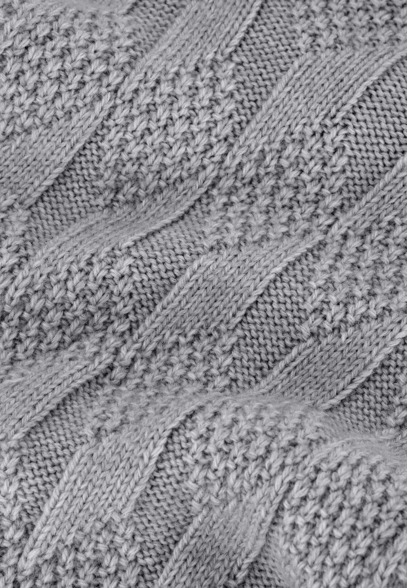Shalw knitted