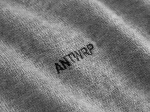 ANTWRP fijngebreide coltrui – lichtgrijs